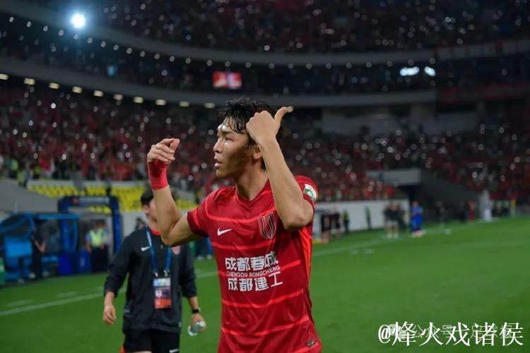 中超第一阶段本土最佳阵容：前场新人亮眼 中场还靠老将